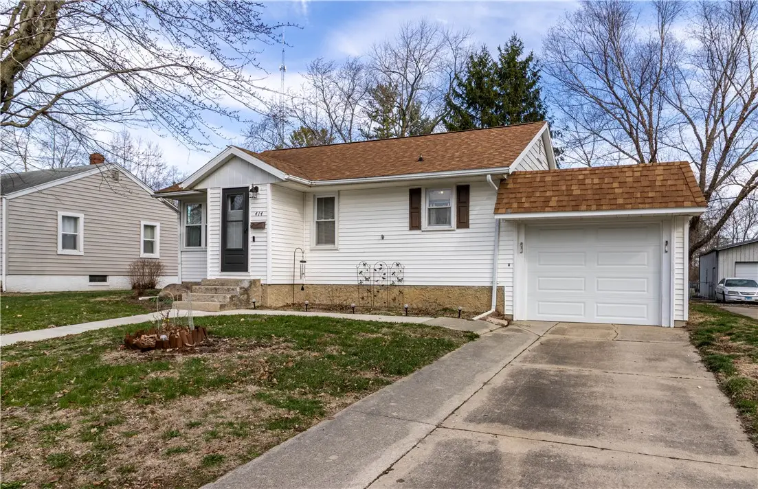 414 E Louis Street, Sullivan, IL 61951 - #1