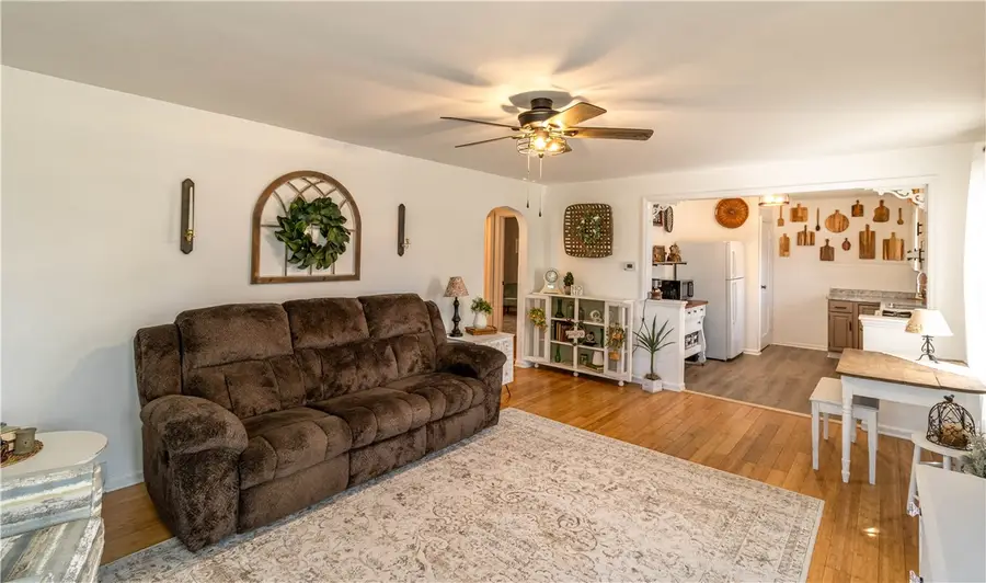 414 E Louis Street, Sullivan, IL 61951 - #3