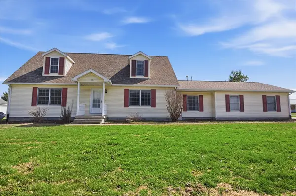 14326 E Persimmon Avenue, Effingham, IL 62401