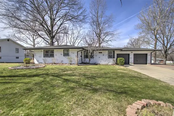 3415 N University Avenue, Decatur, IL 62526