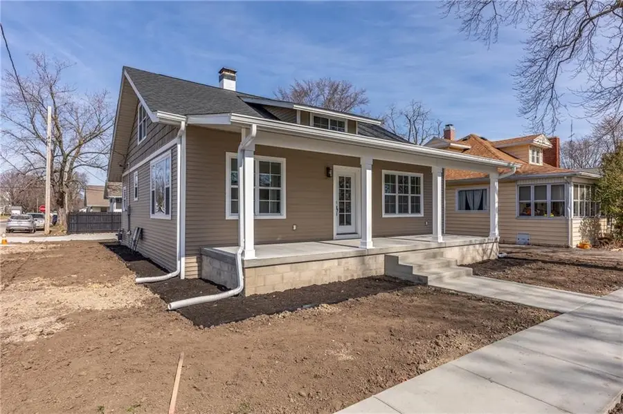 202 E Monroe Street, Sullivan, IL 61951 - #2