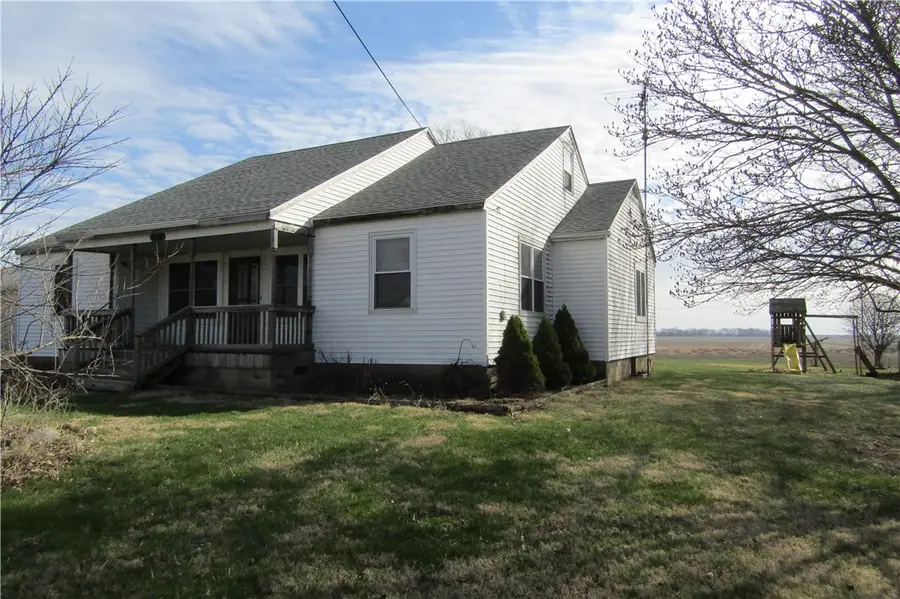 41681 Main Street, East Lynn, IL 60932 - #2