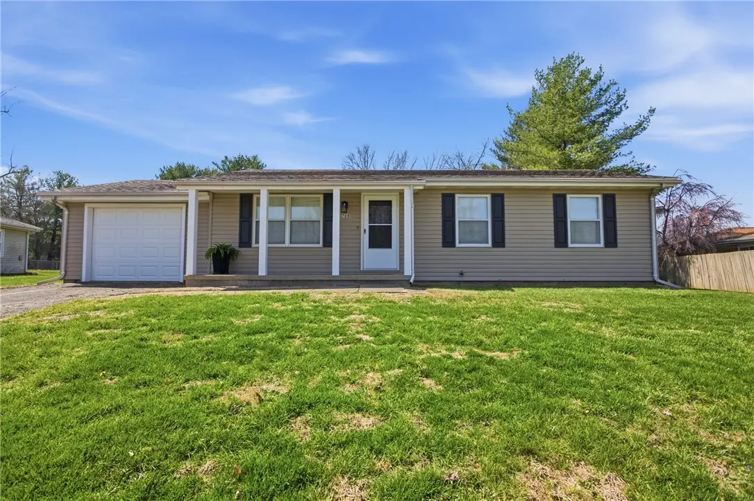704 Eastgate Drive, Charleston, IL 61920 - #1