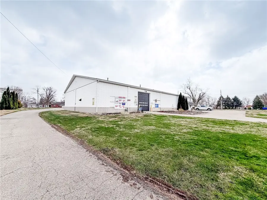 804 Grandview Street, Paris, IL 61944 - #2