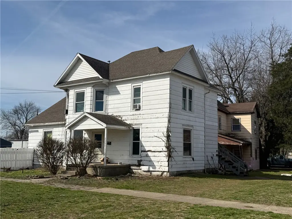 2301 Charleston Avenue, Mattoon, IL 61938 - #1