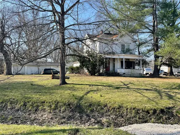 108 W Commercial Street, Strasburg, IL 62465