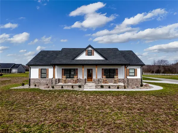 13212 Augusta National Drive, Effingham, IL 62401