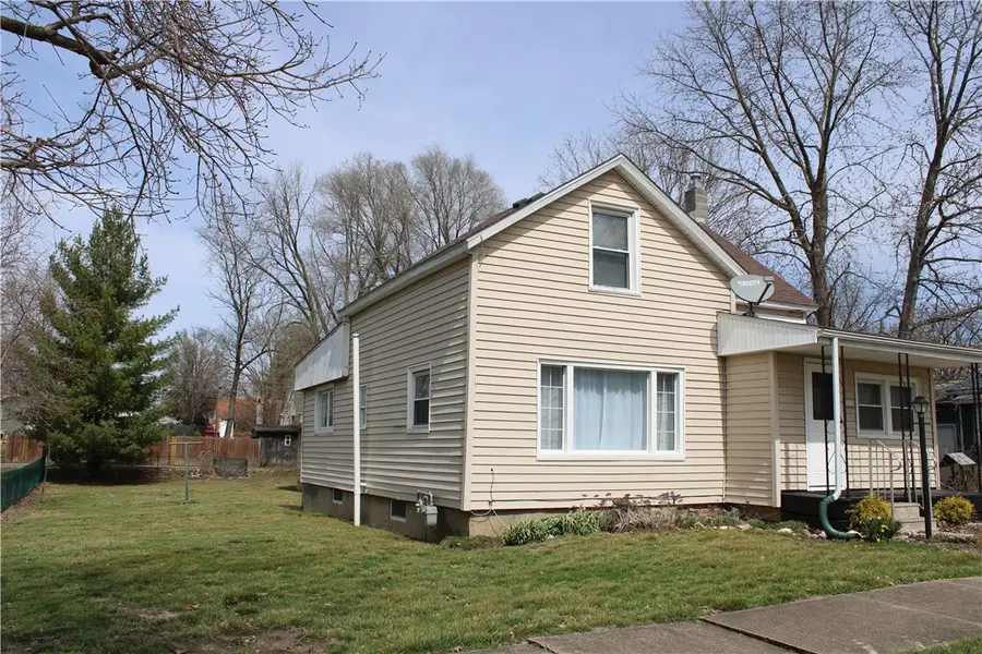 515 W North 2nd Street, Shelbyville, IL 62565 - #2