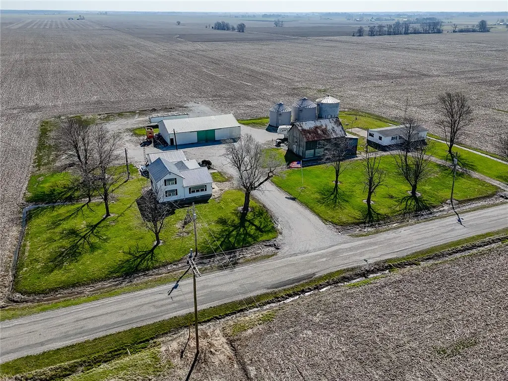 7634 N 1st Street, Altamont, IL 62411 - #1