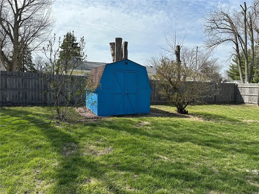 719 N Graham Street, Sullivan, IL 61951 - #3