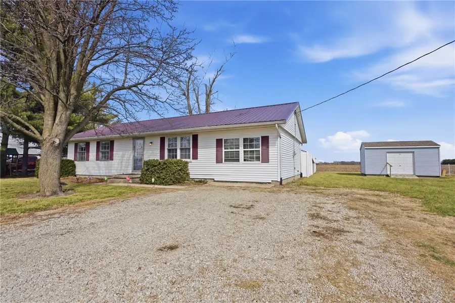 10 Sunrise Lane, Bethany, IL 61914 - #2