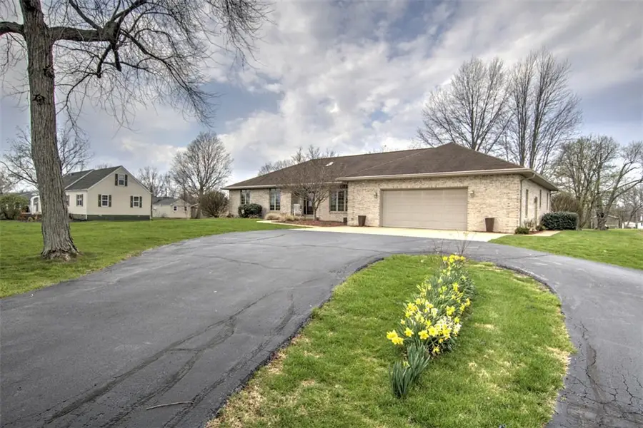 2731 S Taylor Road, Decatur, IL 62521 - #3