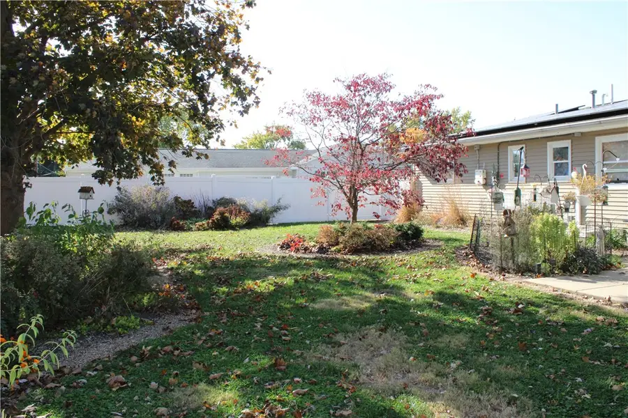 1101 N Wood Street, Shelbyville, IL 62565 - #2