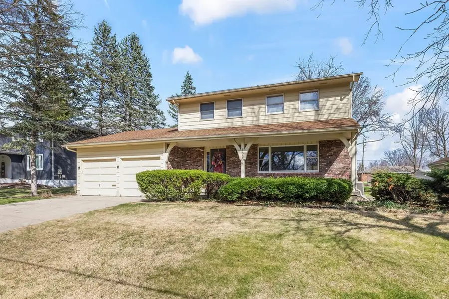 1550 S Lynnwood Drive, Decatur, IL 62521 - #2