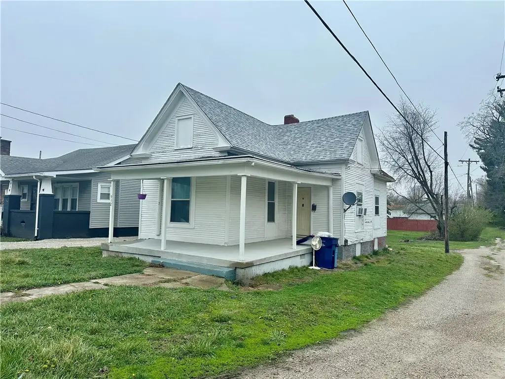 912 N Main Street, Paris, IL 61944 - #1