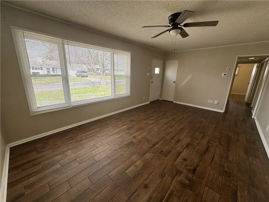 10 E Columbia, Danville, IL 61832 - #3