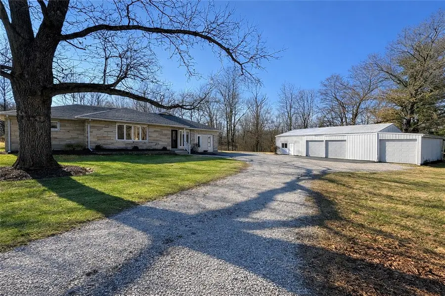 2945 Lincoln Highway Road, Charleston, IL 61920 - #2