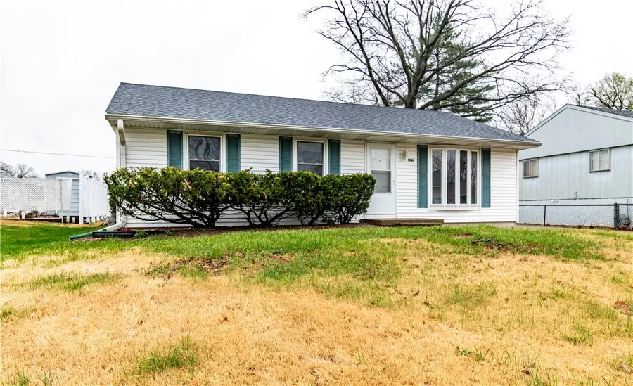 1916 S Lynnwood Drive, Decatur, IL 62521 - #2