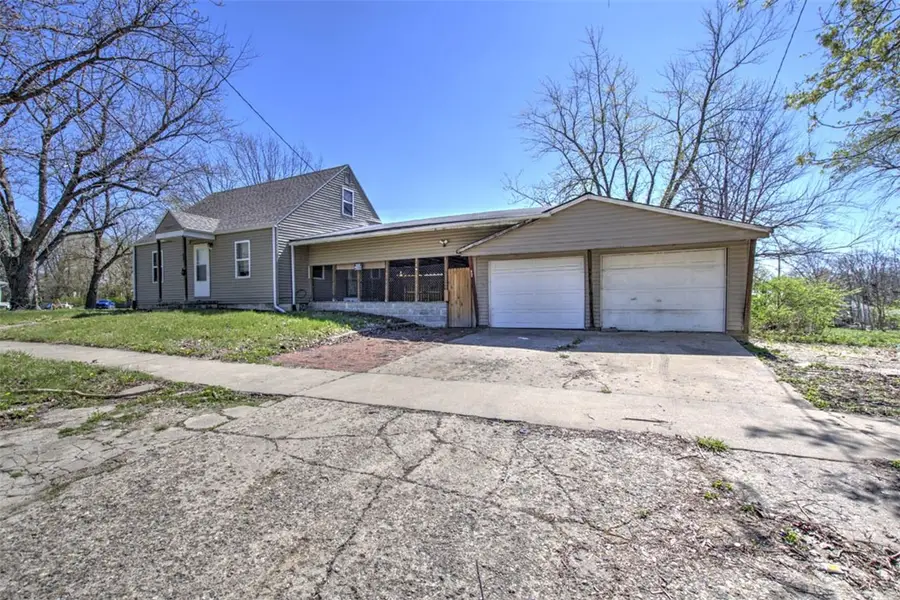 1003 W Sunset Avenue, Decatur, IL 62522 - #2
