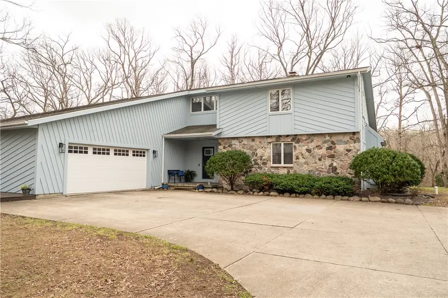 16480 Briarwood Drive, Effingham, IL 62401 - #2