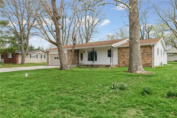 107 Maple Drive, Catlin, IL 61817