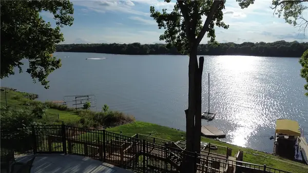 24 Lakeshore Court, Danville, IL 61832