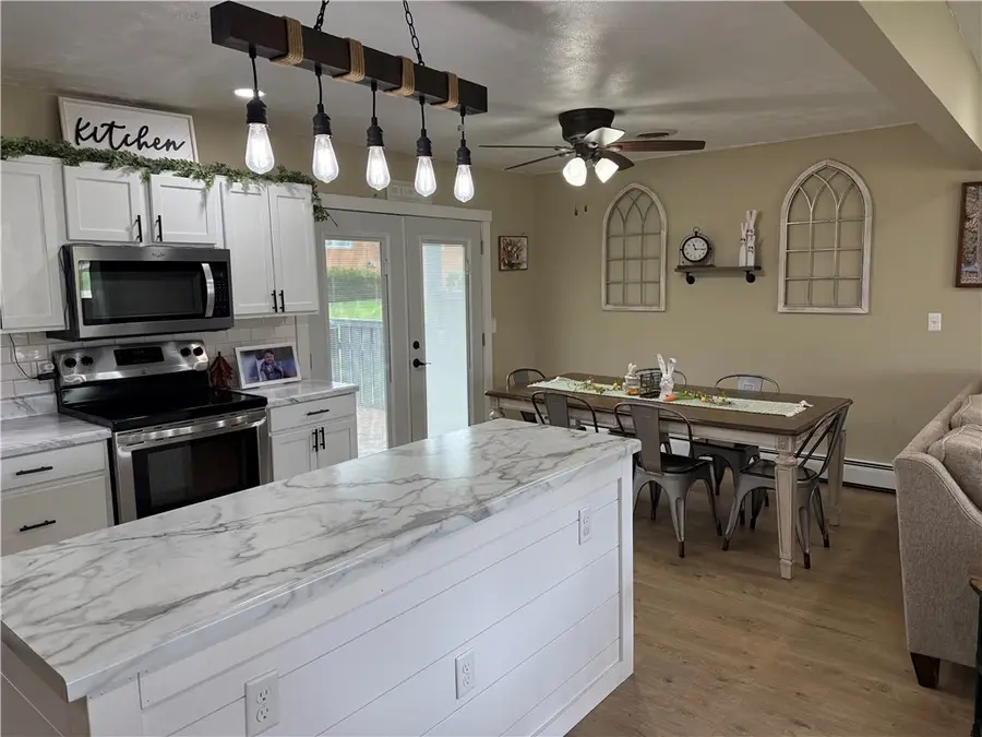 1 Hillcrest Drive, Newton, IL 62448 - #2