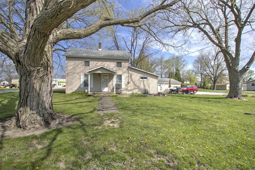 286 Fremont Street, Bement, IL 61813 - #1