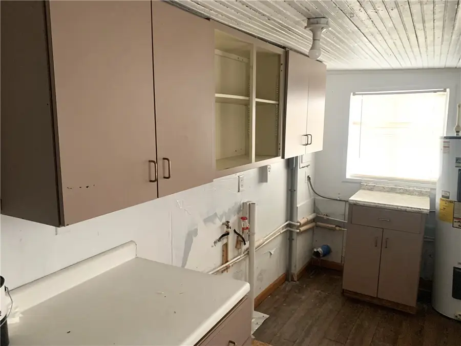 10 Cedar Street, Pana, IL 62557 - #3