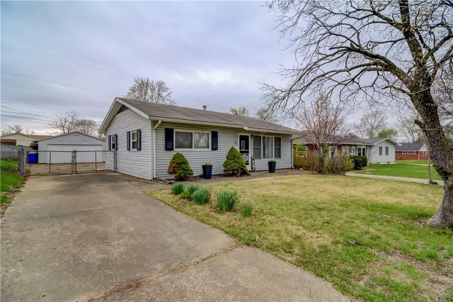 11 Meadow Terrace Drive, Decatur, IL 62521 - #2