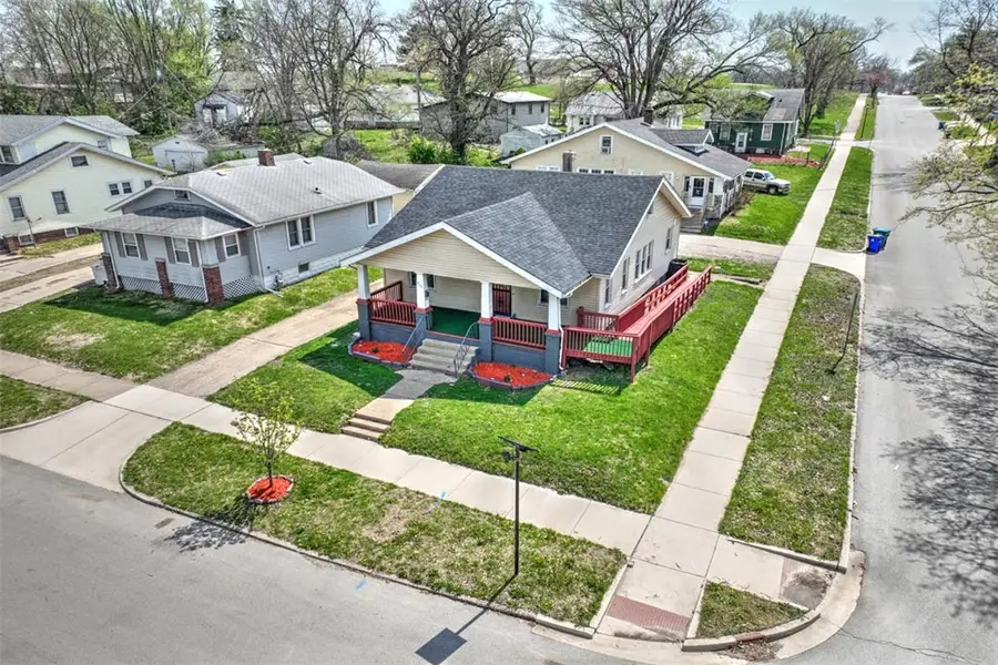 905 E Clay Street, Decatur, IL 62521 - #2