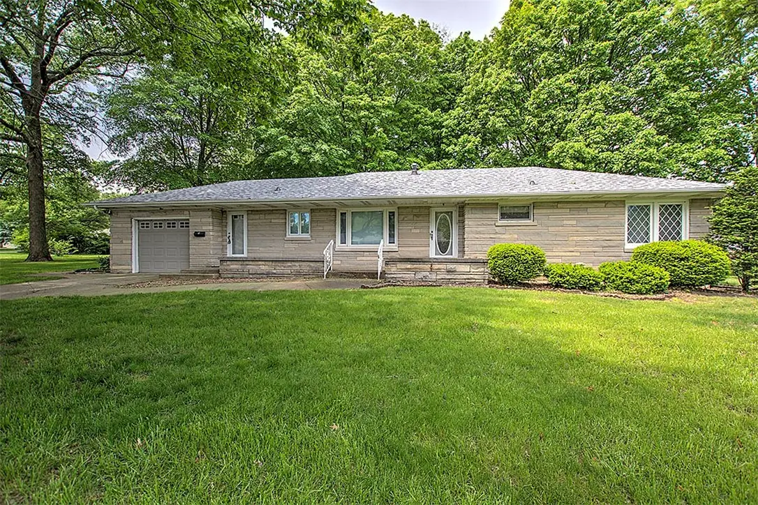 9 Parry Drive, Decatur, IL 62526 - #1