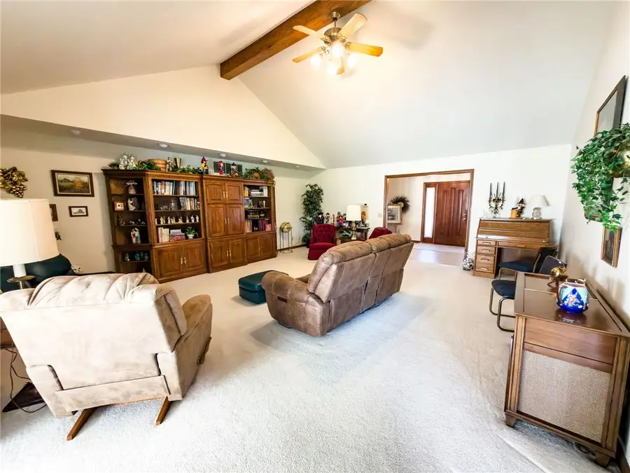 302 N Hutton Drive, Newton, IL 62448 - #3