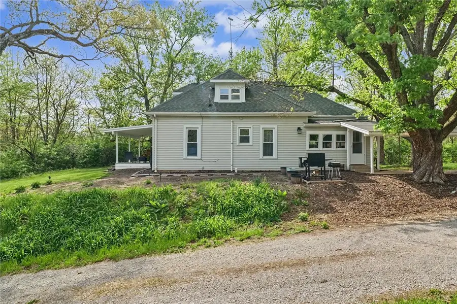 19511 Arrowhead Road, Charleston, IL 61920 - #2