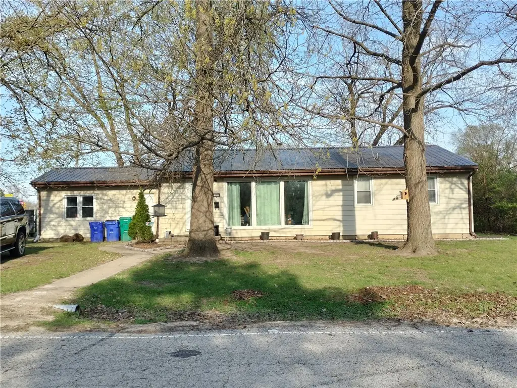 120 East Court Drive, Decatur, IL 62526 - #1