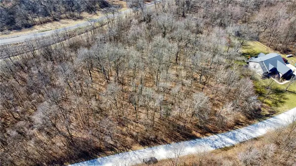 25 Breanna Drive, Paris, IL 61944