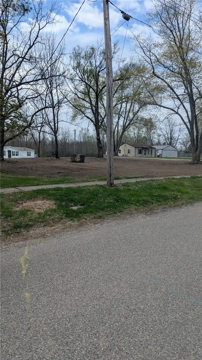 309 E Charleston Road, Ashmore, IL 61912 - #1