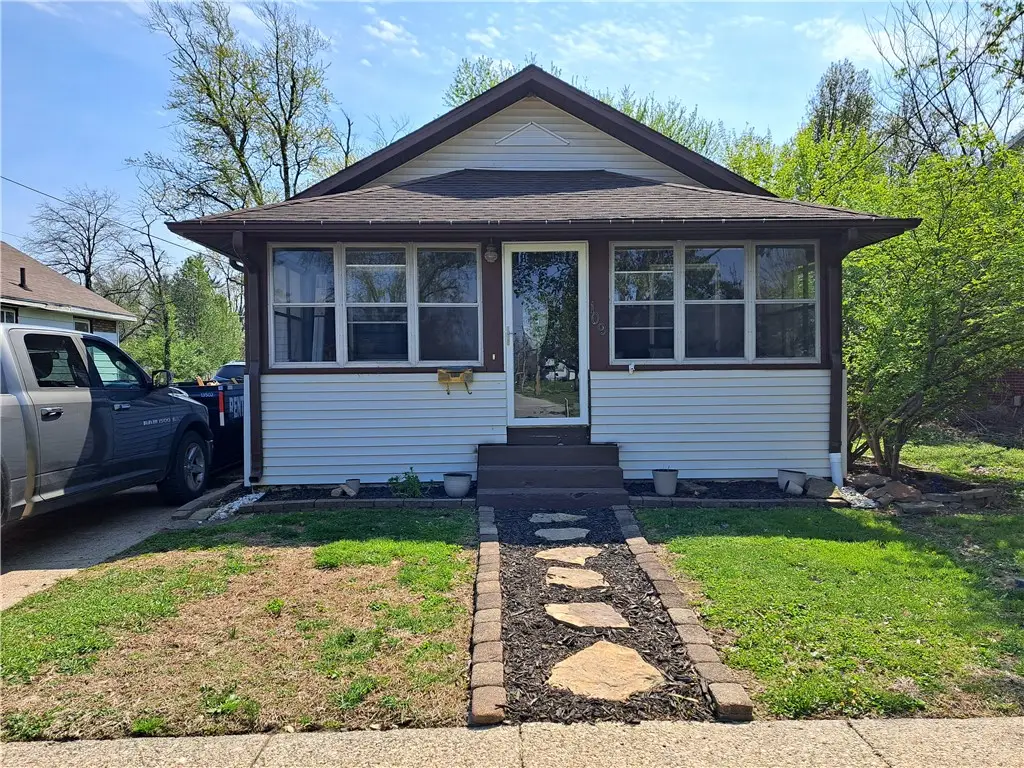 109 W Ash Street, Robinson, IL 62454 - #1