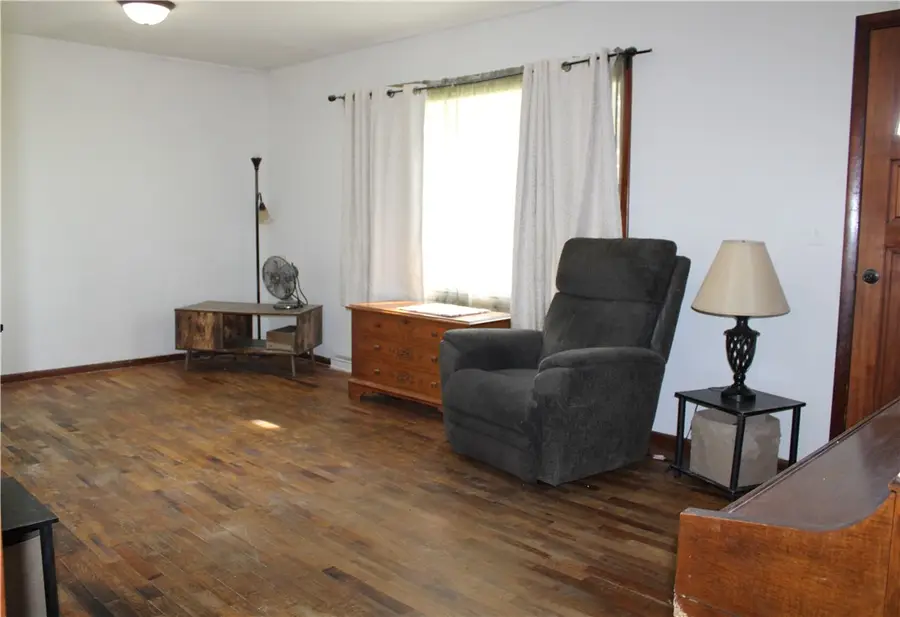 613 N 1125 East Road, Tower Hill, IL 62571 - #3