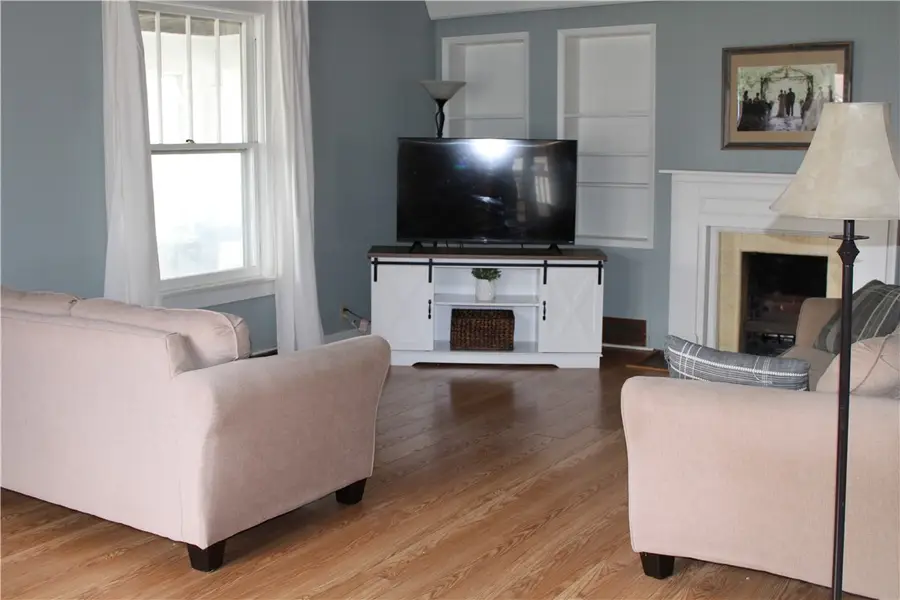 413 W North 1st Street, Shelbyville, IL 62565 - #2