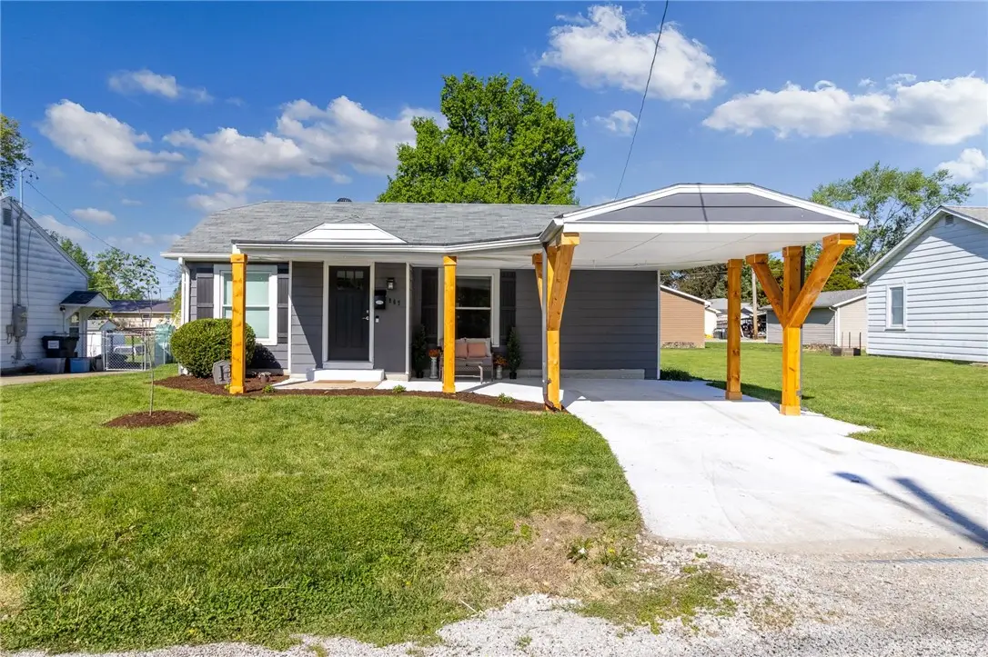 807 S Oakwood Street, Effingham, IL 62401 - #1