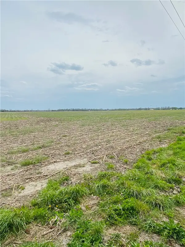 Us 40 Highway, Brownstown, IL 62418