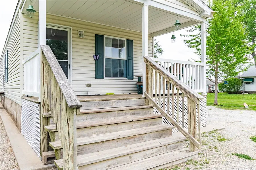 2141 E 790 North Road, Shelbyville, IL 62565 - #2