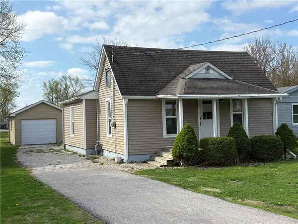 817 E Mcneil Avenue, Hoopeston, IL 60942