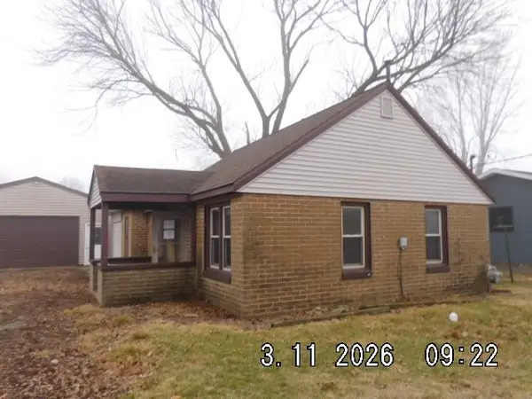 823 E Progress Street, Arthur, IL 61911