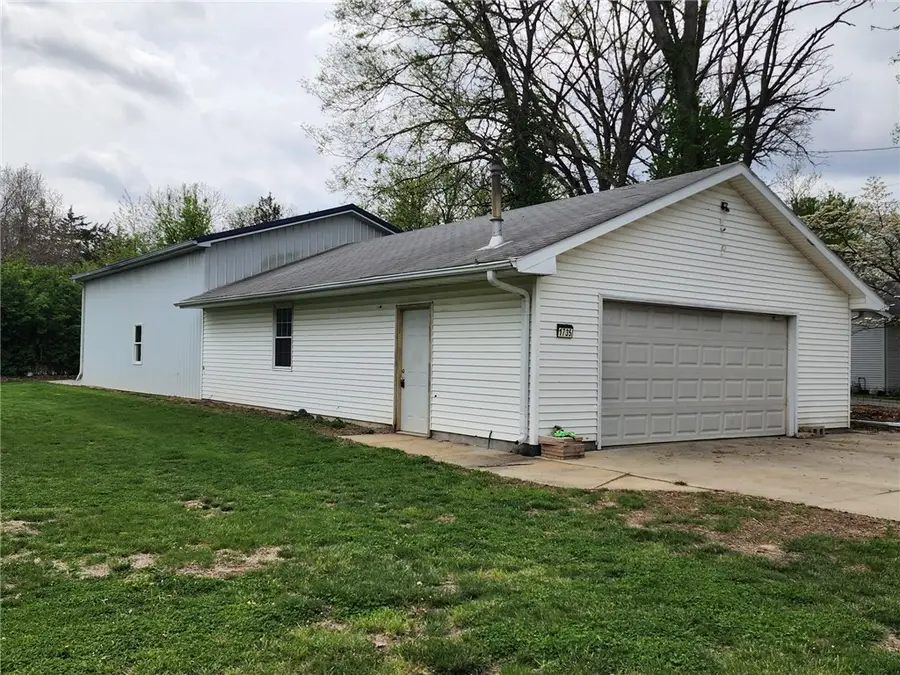 1735 Saint Louis Bridge Road, Decatur, IL 62521 - #3