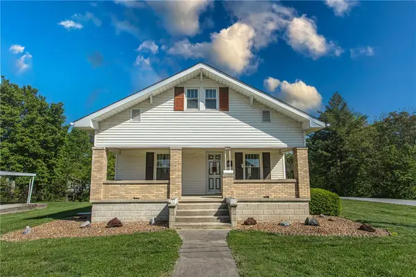 110 E Pleasant Street, Greenup, IL 62428