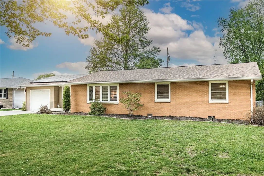 1104 Annis Avenue, Mattoon, IL 61938 - #1