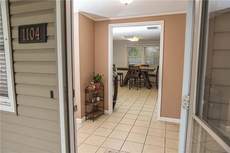 1104 Annis Avenue, Mattoon, IL 61938 - #2