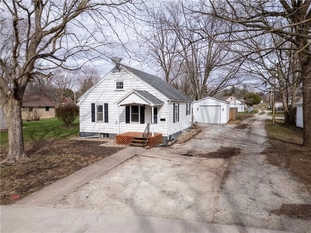 213 Harrison Street, Rossville, IL 60963 - #1